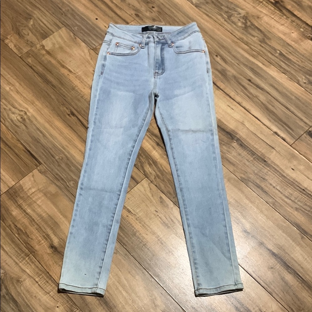 Classic Light Blue Skinny Jeans for Women